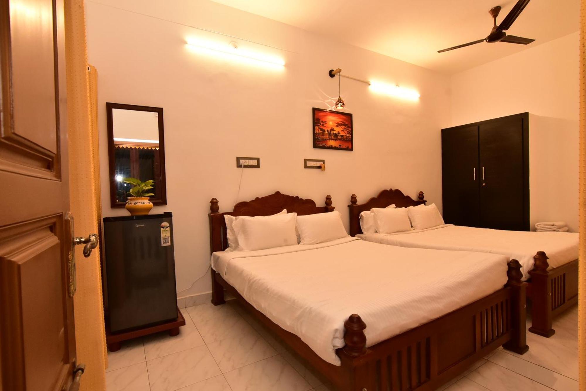 Chez Linda Home Stay Pondicherry Exterior photo